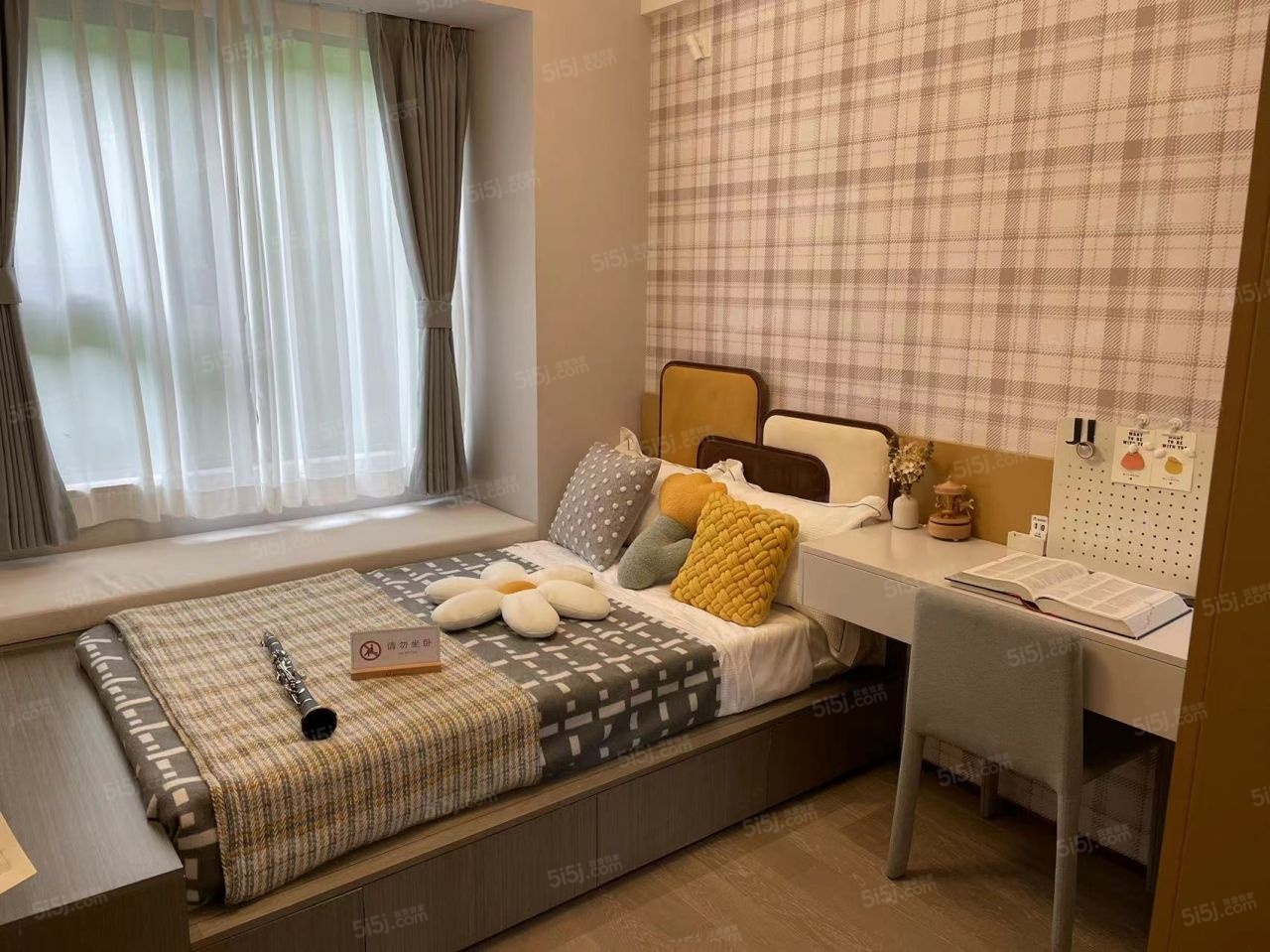 融创城铁未来中心样板间