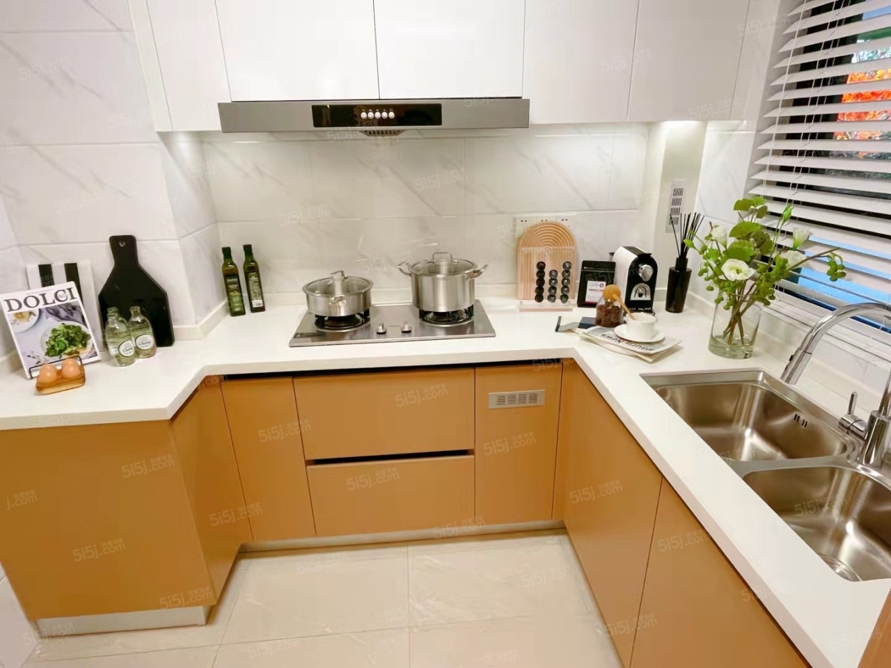 三巽亿达锡山清枫样板间