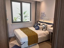 龙湖粼云上府二级合作房营业执照相册