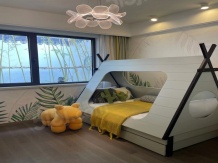 建发泊月湾开发商营业执照相册