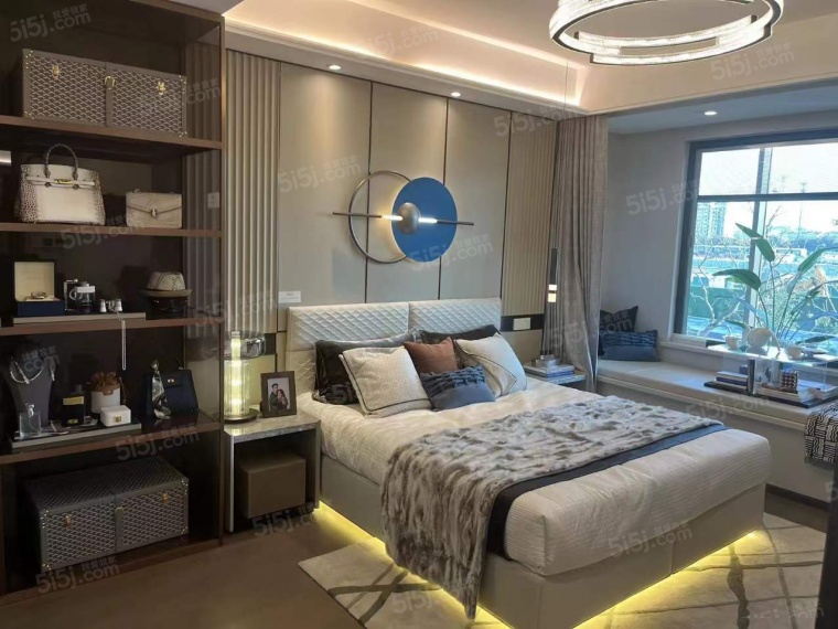 龙湖粼云上府样板间