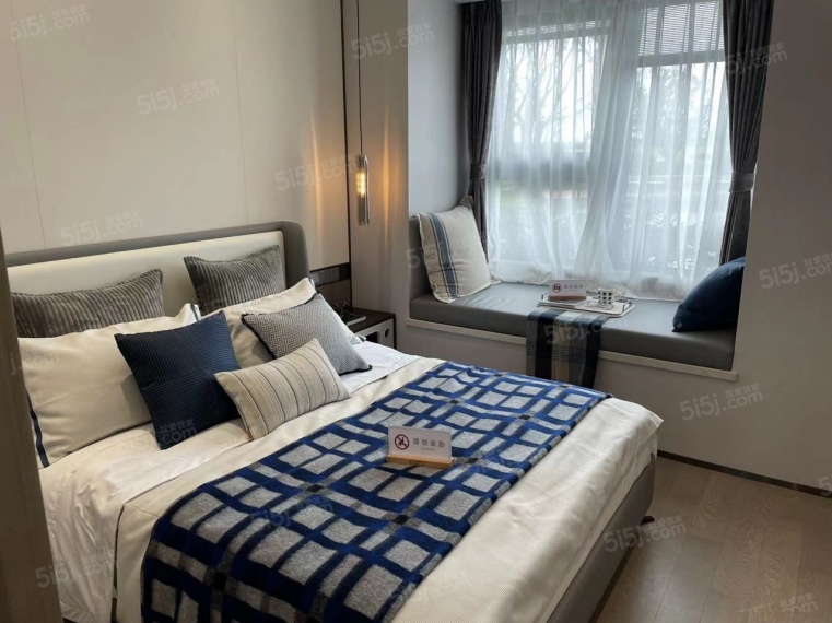 融创城铁未来中心样板间