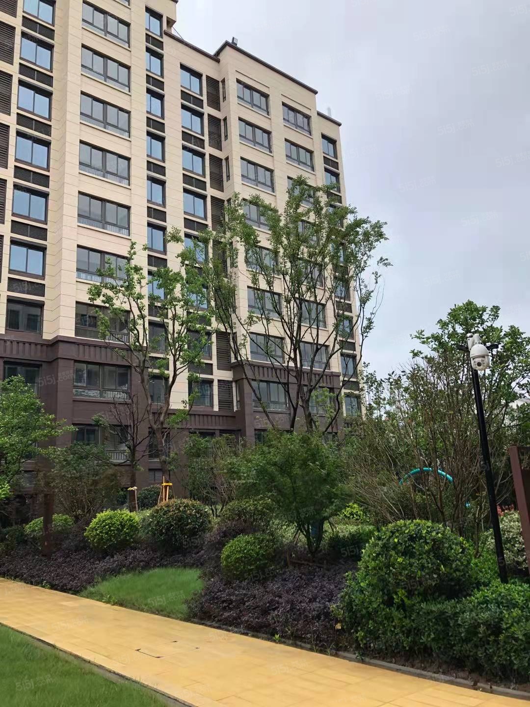 和昌绿地新悦湾实景图