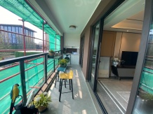 彰泰春岸雅筑开发商营业执照相册