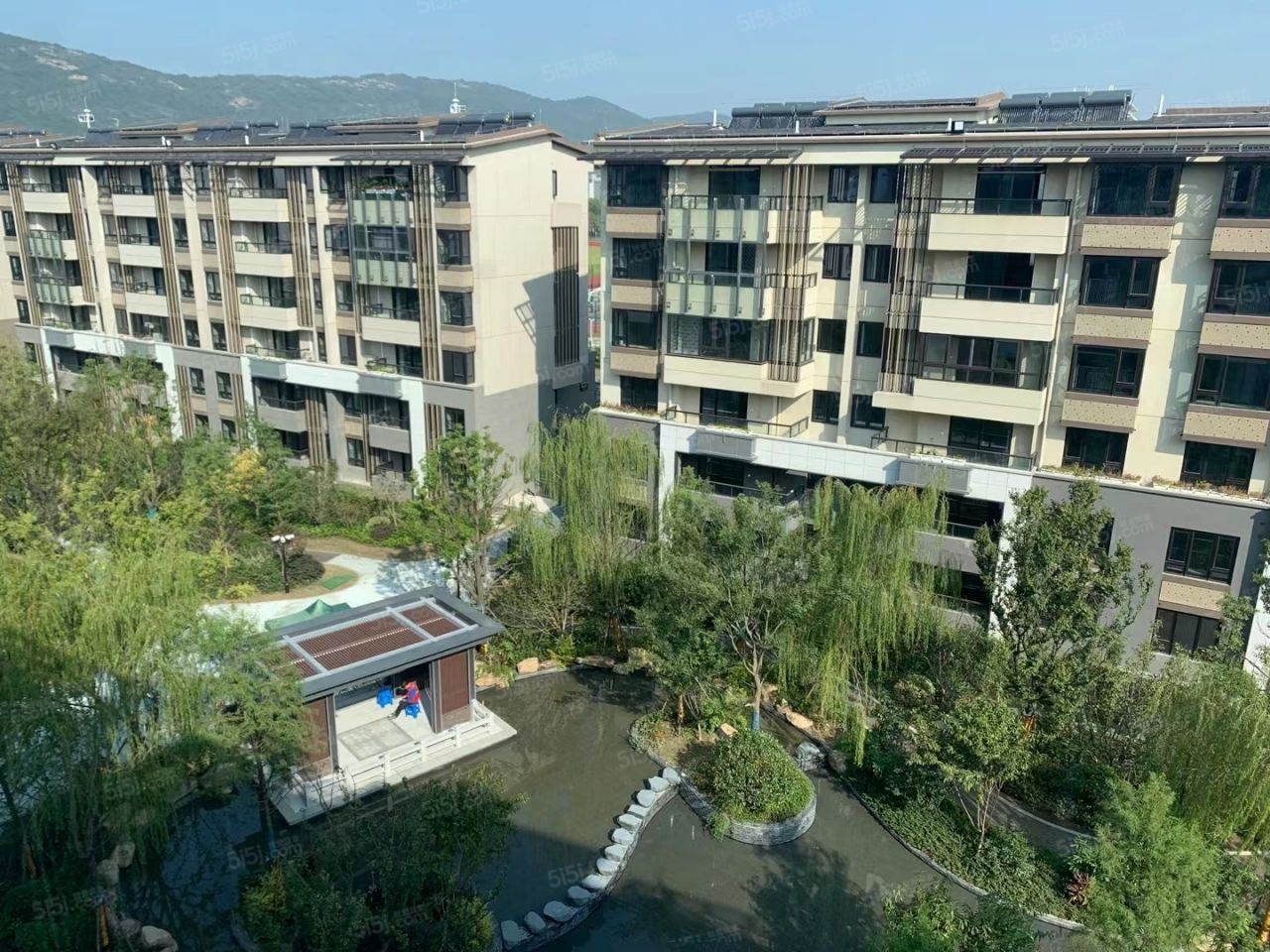 信义山水嘉庭实景图
