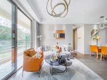 玫瑰公馆开发商营业执照相册