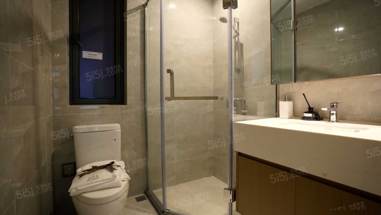 德信长粼之宸样板间