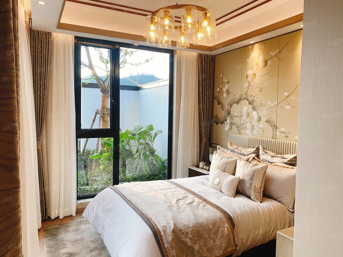 世茂同人山庄样板间