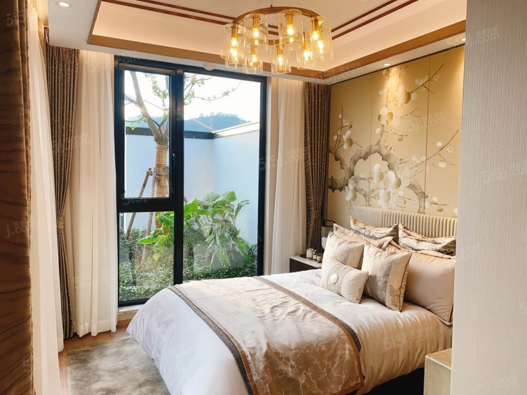 世茂同人山庄样板间