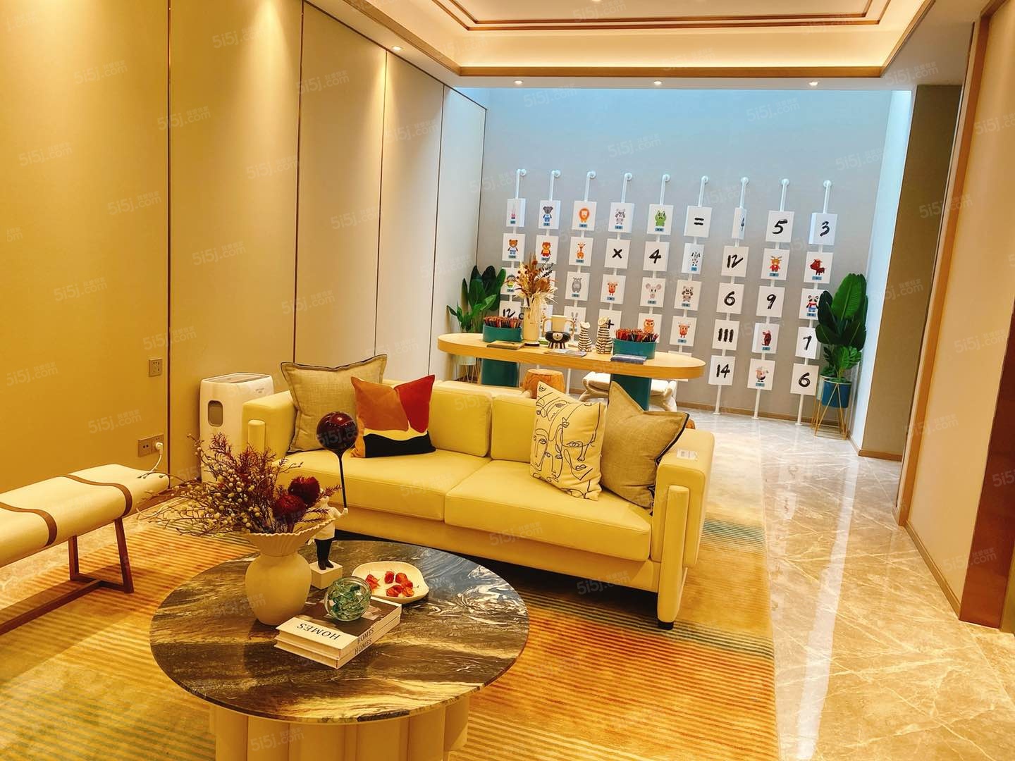 世茂同人山庄样板间