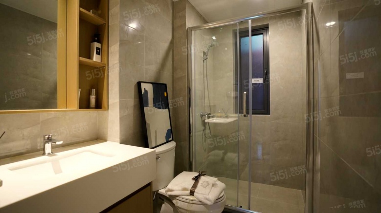 德信长粼之宸样板间