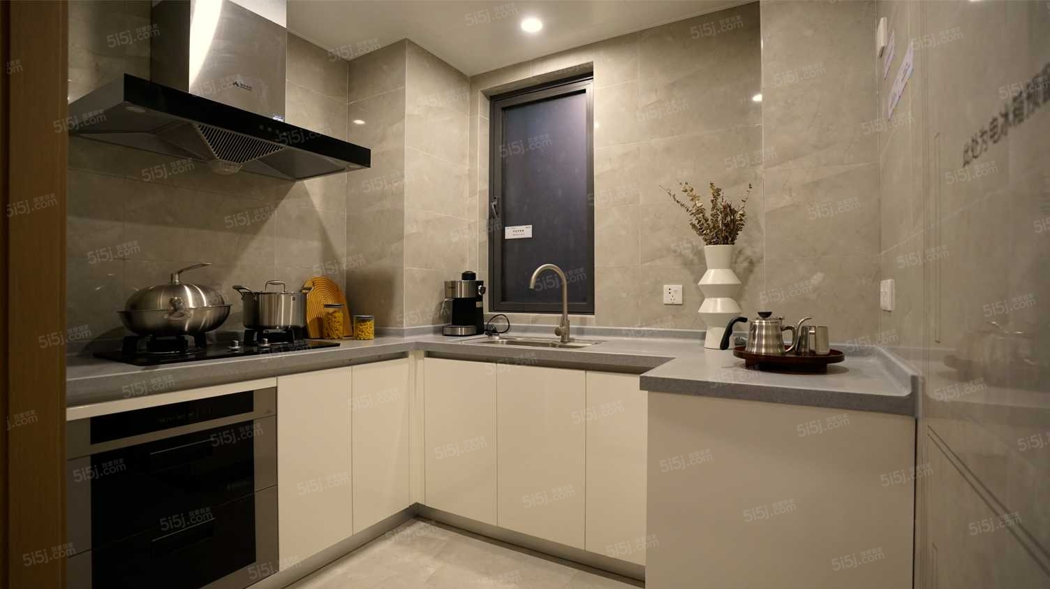 德信长粼之宸样板间