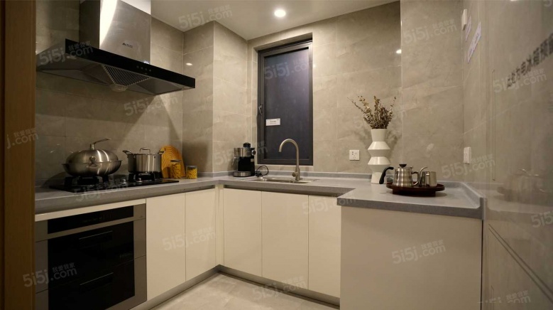 德信长粼之宸样板间