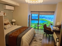 东湖云杉郡开发商营业执照相册