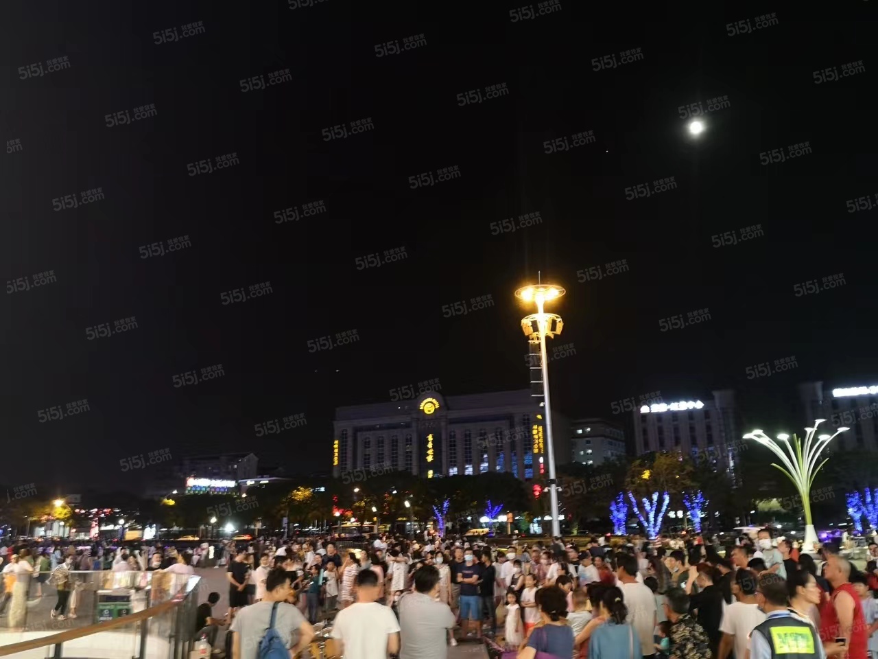 新华红星广场实景图