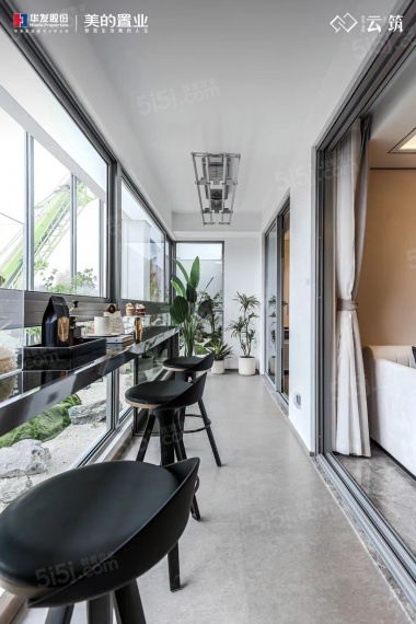 华发美的云筑样板间