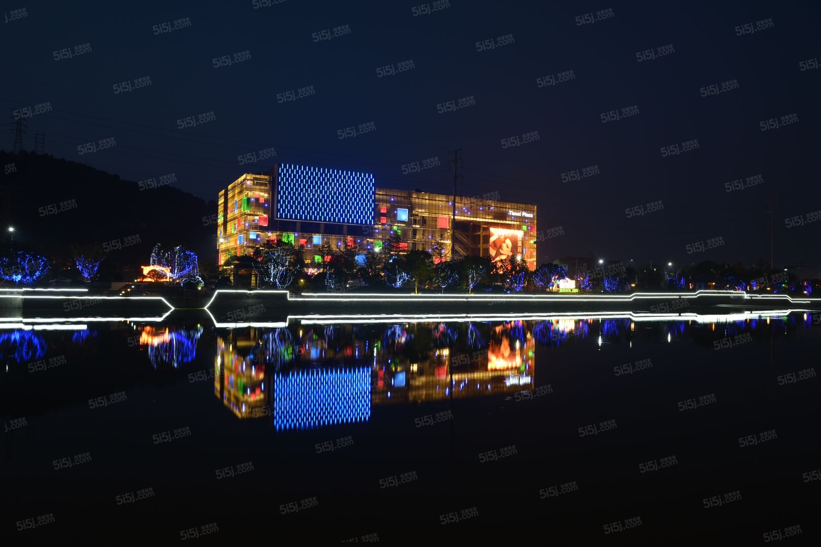 恒伟江南山庄配套图