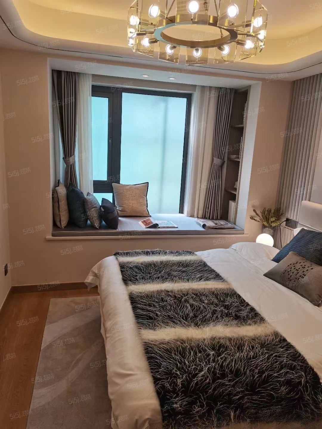 恒伟江南山庄样板间