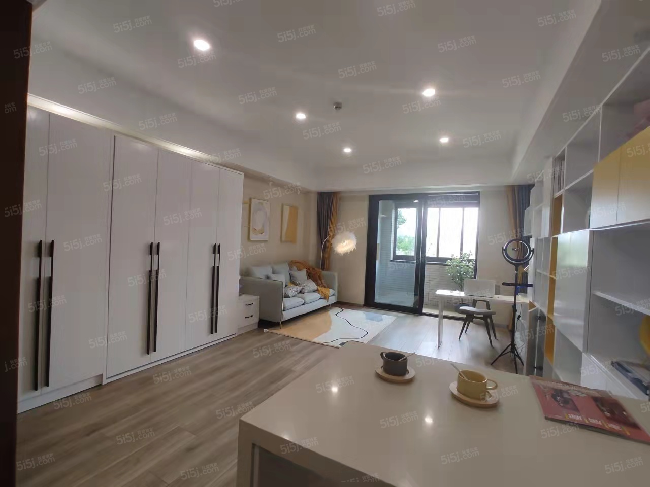 远雄公元里样板间