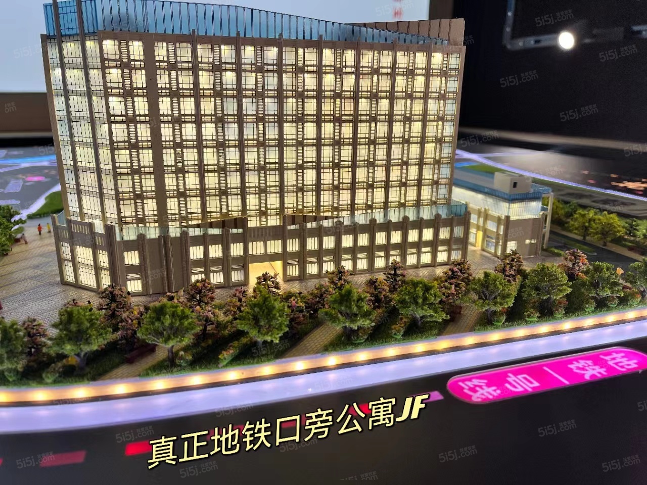 吉宝凌云峰阁（商业）沙盘图