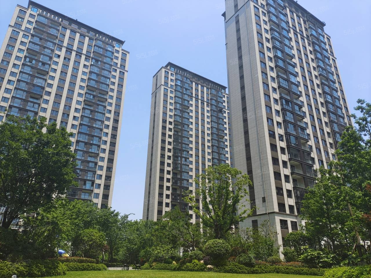 科技城金茂府实景图