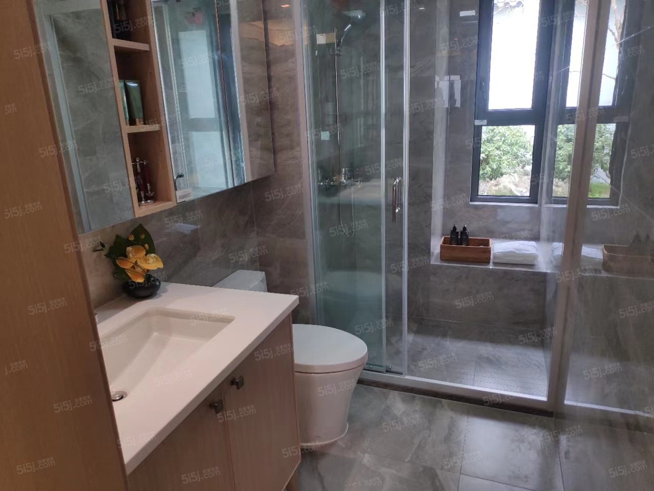 和萃澜庭样板间