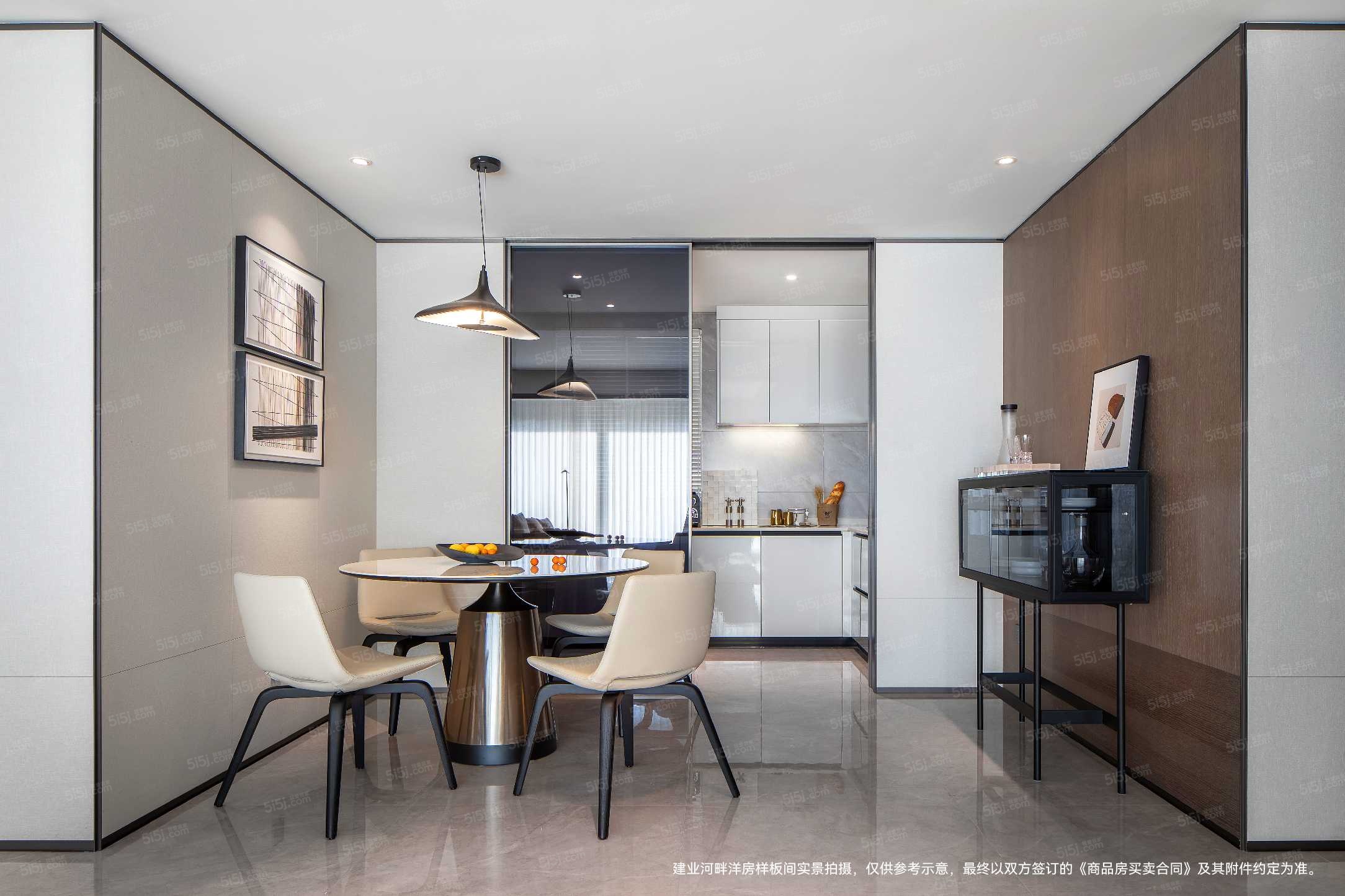 建业河畔洋房样板间