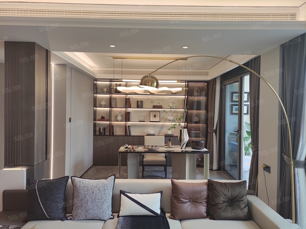 荣安东湖留庄样板间