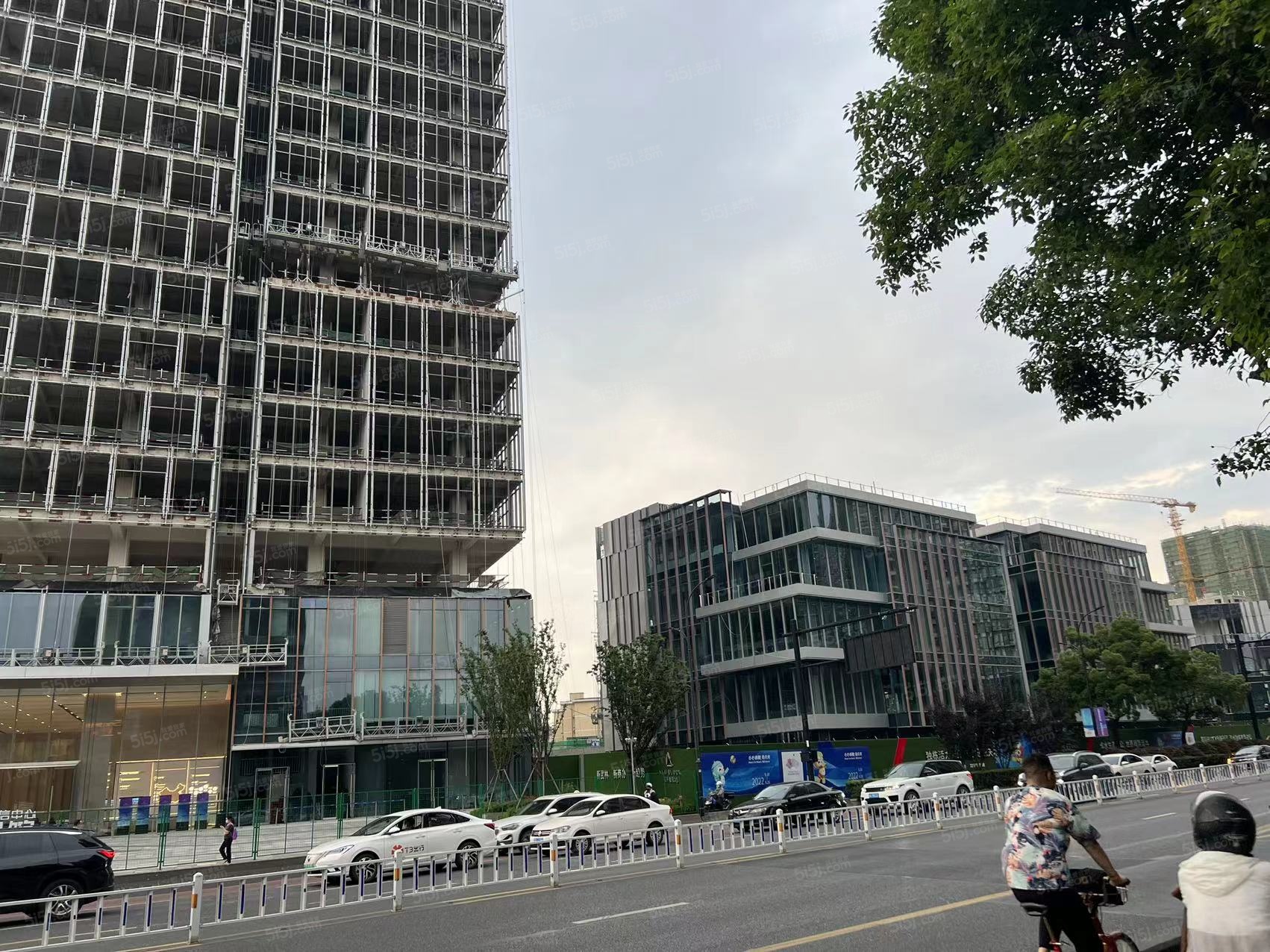 和平德信中心实景图