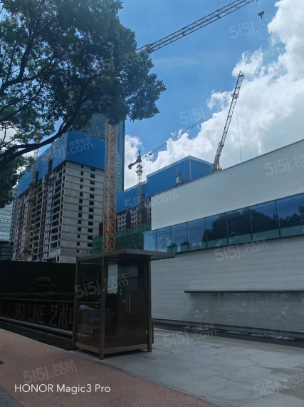 绿地中央广场实景图