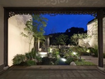 安吉桃花源开发商营业执照相册