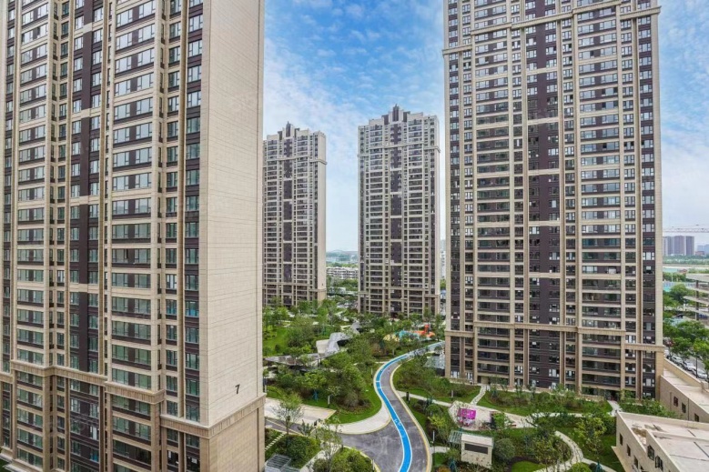 电建洺悦华府商铺项目现场