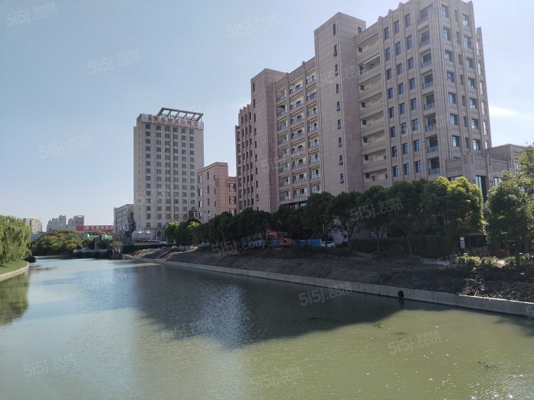 嘉隆骏实景图