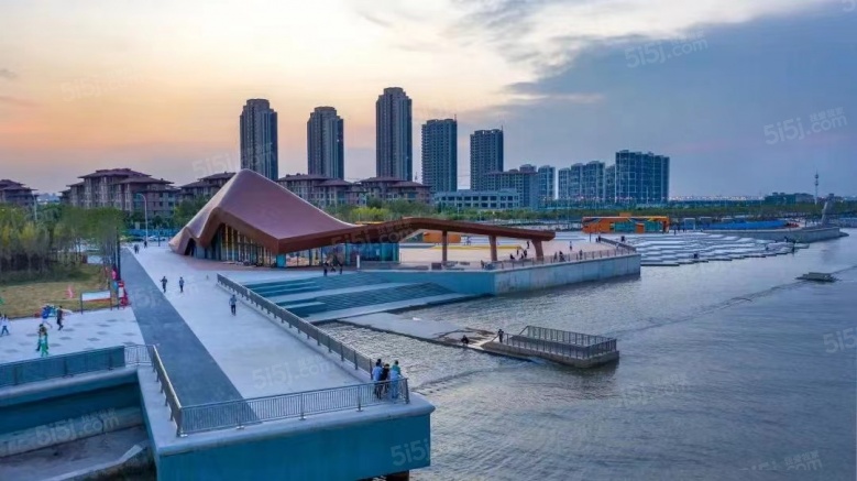 中交上东湾配套图