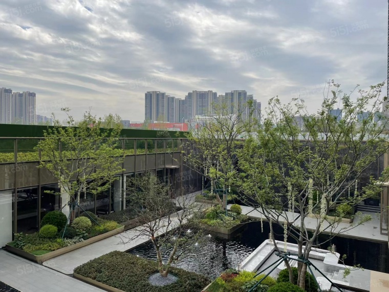 保利国贸璟上实景图
