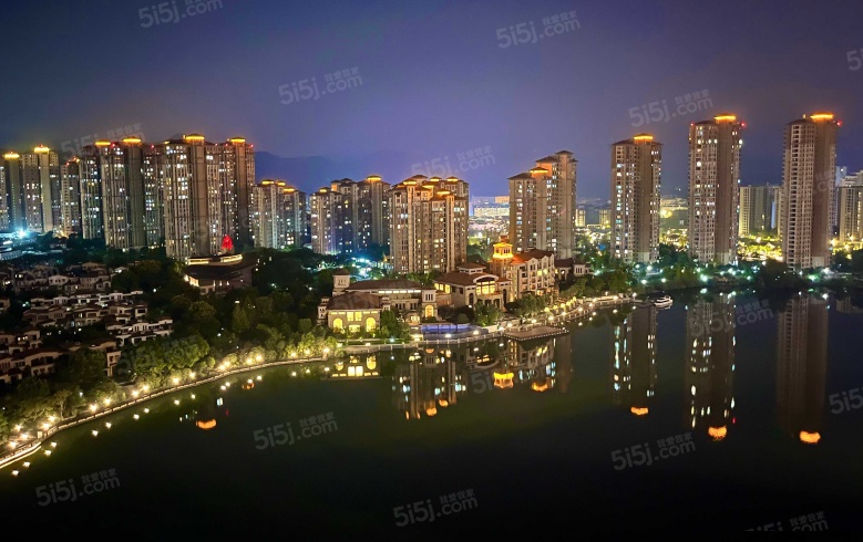 闲湖城栖霞湾实景图