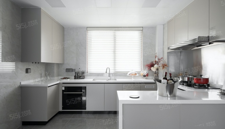 禹洲山云庭样板间