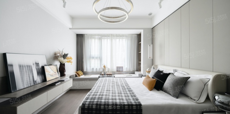 禹洲山云庭样板间