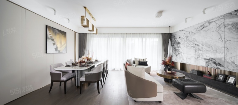 禹洲山云庭样板间