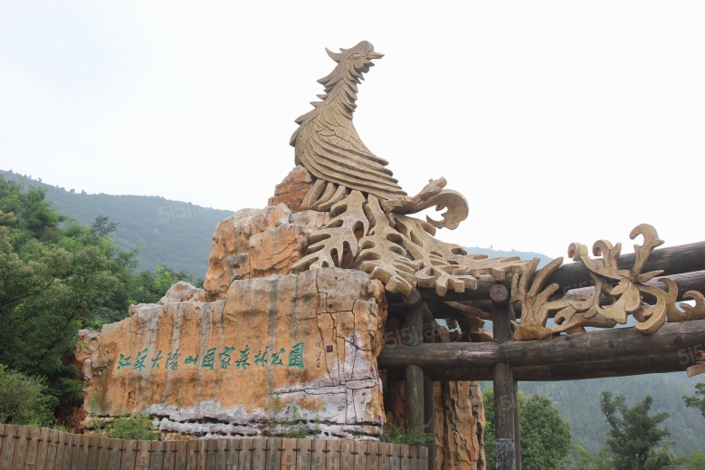 万科遇见山配套图