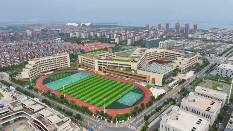 宜禾春江府配套图