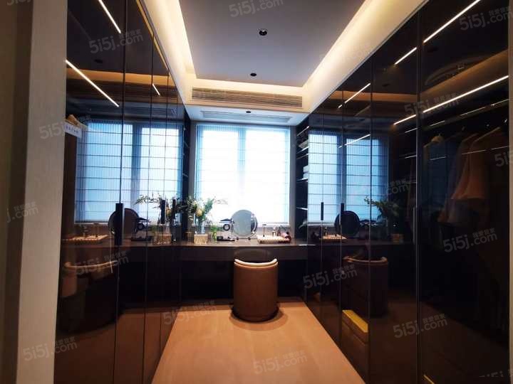 半岛样板间