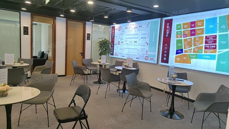 中融合满街实景图