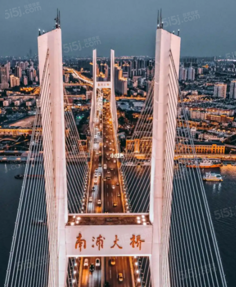 绿地外滩中心T1幢总裁公馆配套图