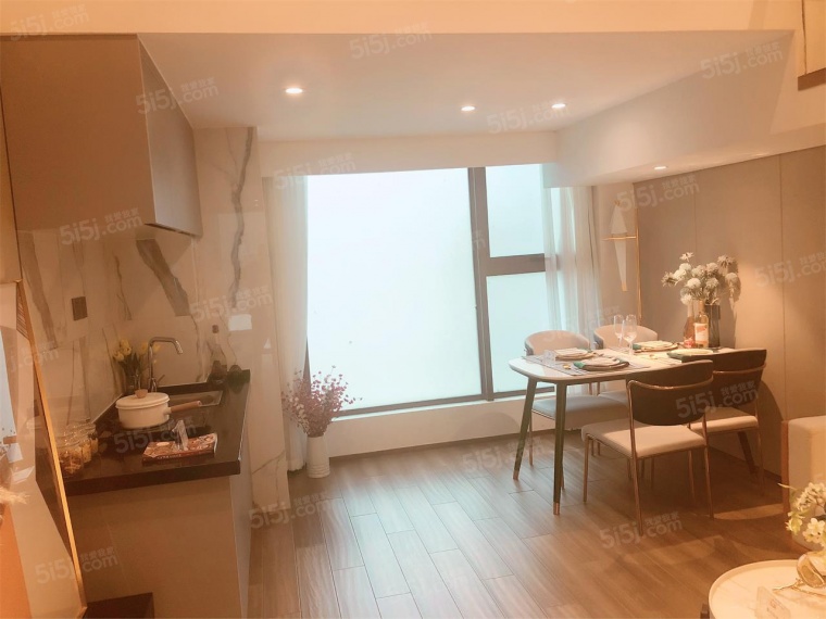 东汇后海样板间