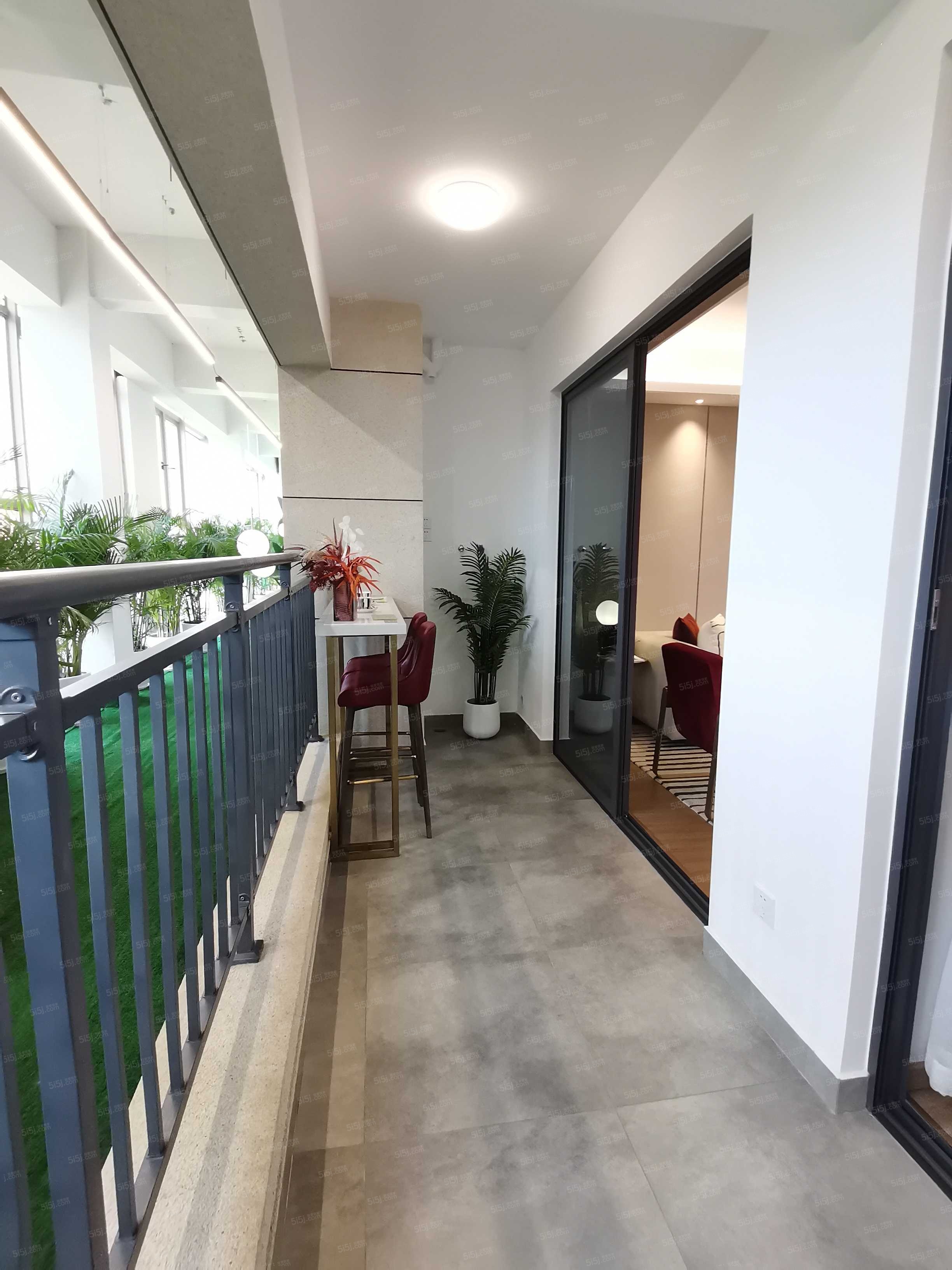 绿都东澜府（绿都广州路壹号）样板间