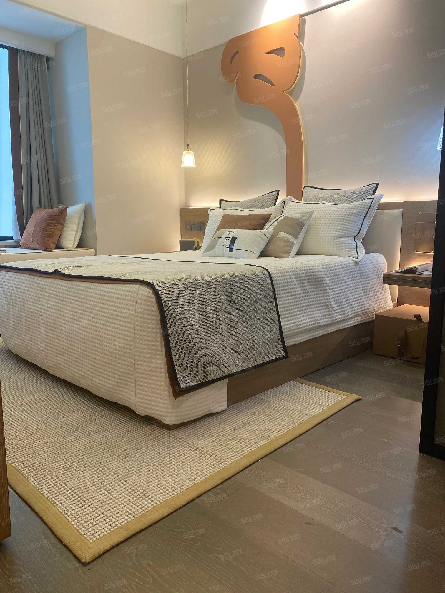 交投置业融创美的青山印样板间