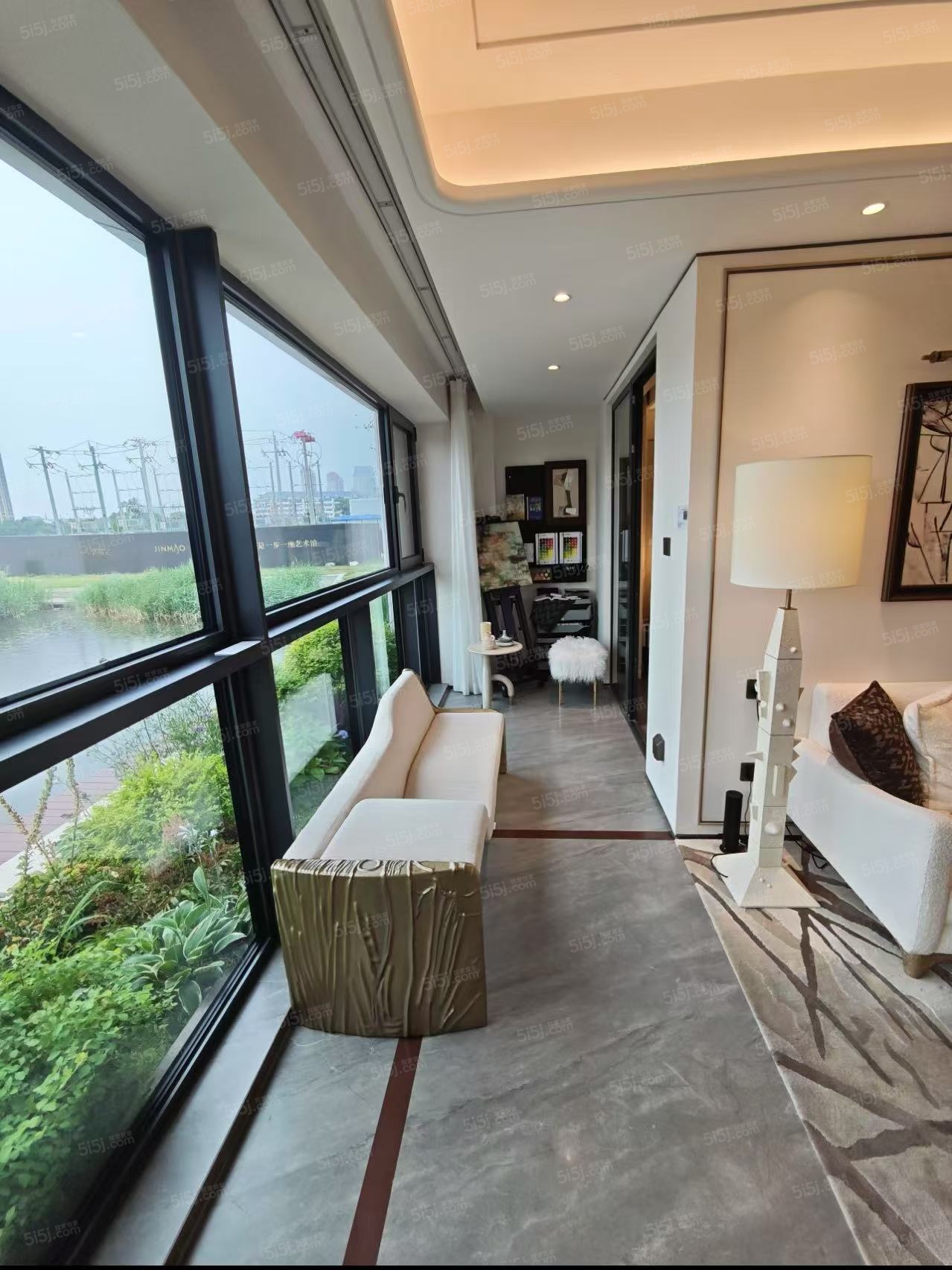 金茂泮湖满庭样板间