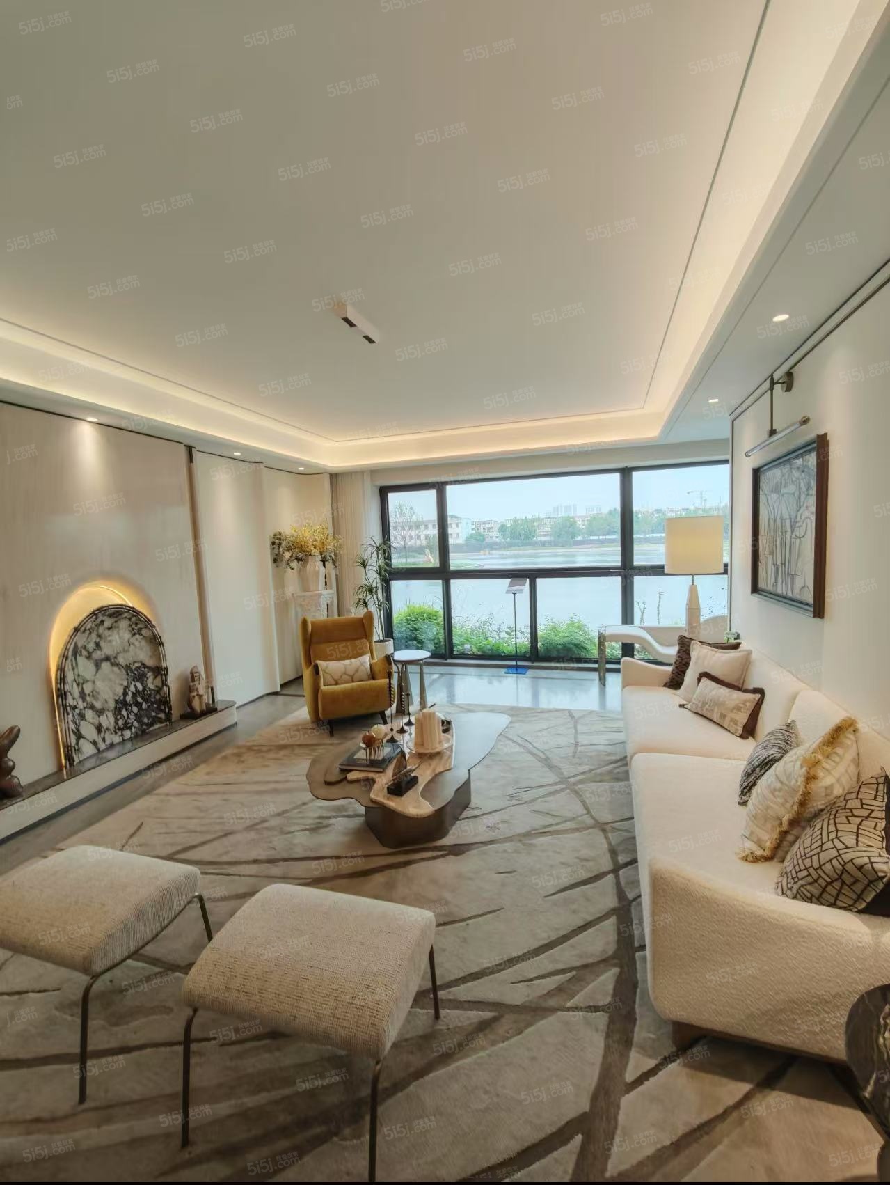 金茂泮湖满庭样板间