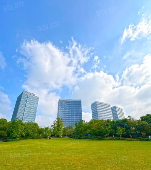 悦合国际广场实景图